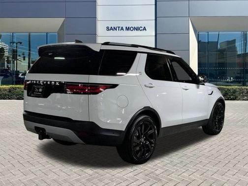 2025 Land Rover Discovery P300 S