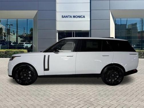 2025 Land Rover Range Rover P530 SE 7 Seat