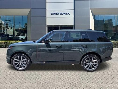 2025 Land Rover Range Rover P550e SE