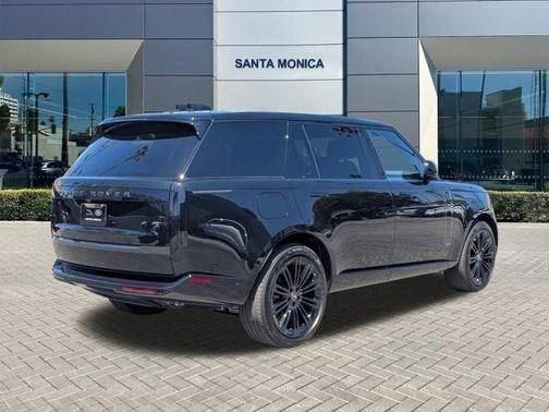 2025 Land Rover Range Rover AUTOBIOGRAPHY