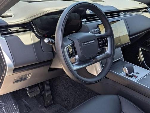 2025 Land Rover Range Rover AUTOBIOGRAPHY
