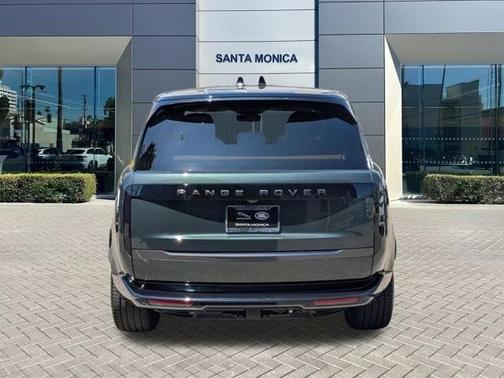 2023 Land Rover Range Rover P530 SE