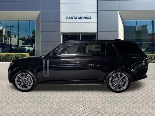 2025 Land Rover Range Rover P530 SE 7 Seat