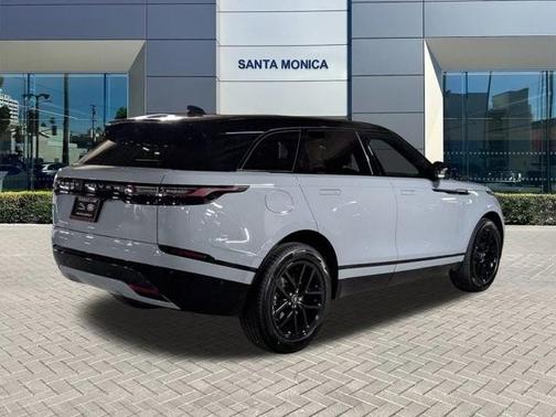 2026 Land Rover Range Rover Velar Dynamic SE