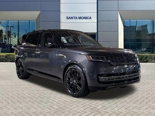 2025 Land Rover Range Rover P530 SE 7 Seat