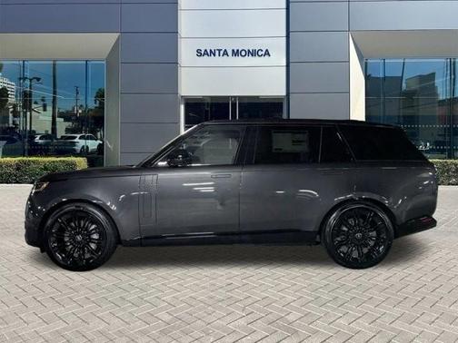 2025 Land Rover Range Rover P530 SE 7 Seat