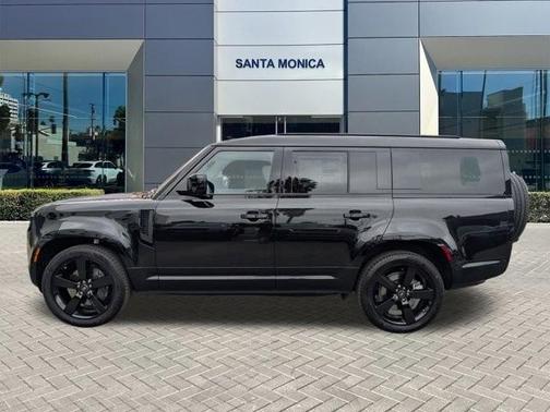 2025 Land Rover Defender P400 X-Dynamic SE