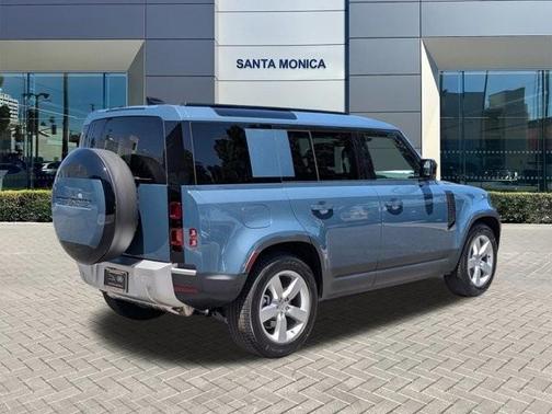 2025 Land Rover Defender P400 S