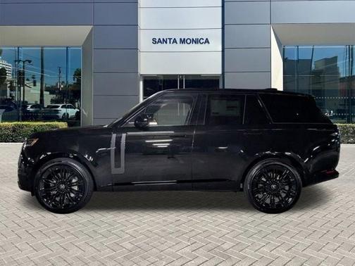 2025 Land Rover Range Rover P530 SE
