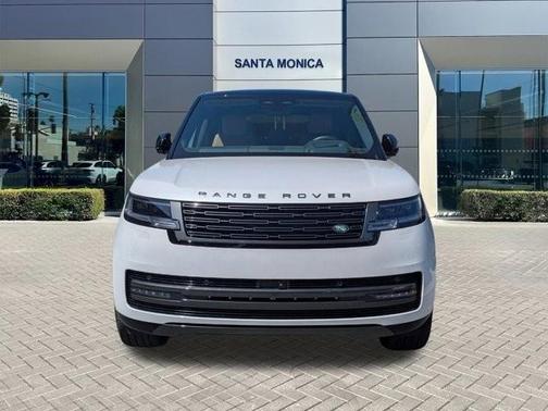 2025 Land Rover Range Rover P400 SE 7 Seat
