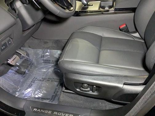 2026 Land Rover Range Rover Velar P250 Dynamic SE