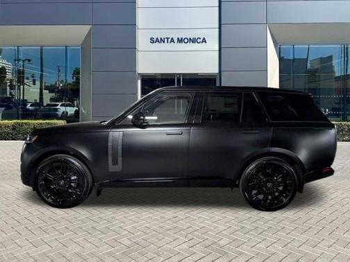 2025 Land Rover Range Rover P400 SE