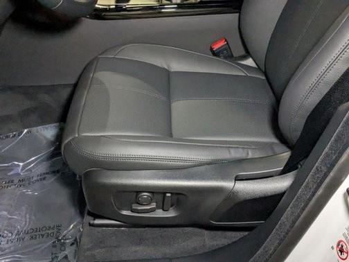 2026 Land Rover Range Rover Velar P250 Dynamic SE
