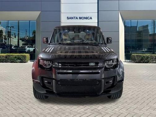 2025 Land Rover Defender P500 V8
