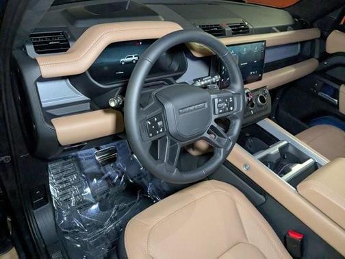 2025 Land Rover Defender P500 V8