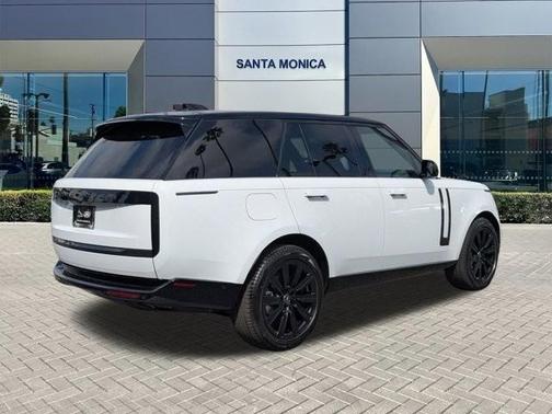 2025 Land Rover Range Rover P400 SE