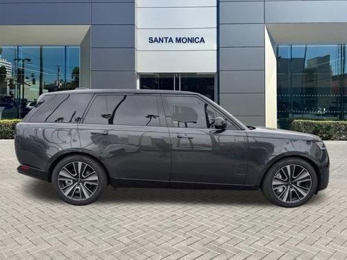 2023 Land Rover Range Rover P530 SE