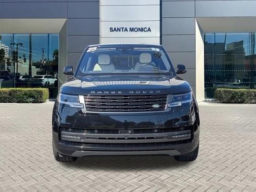 2023 Land Rover Range Rover P530 SE