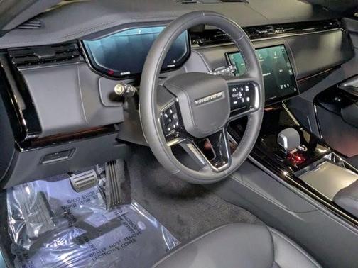 2025 Land Rover Range Rover Sport P360 SE