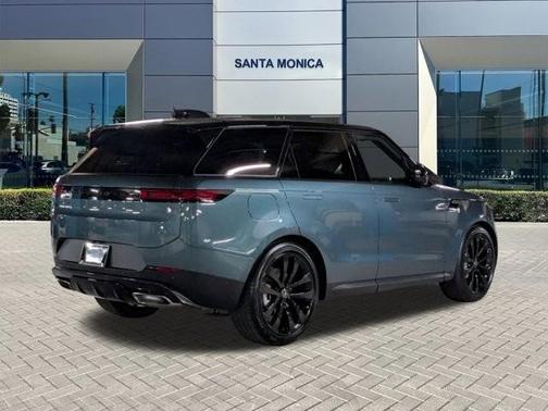 2025 Land Rover Range Rover Sport P360 SE
