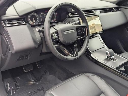 2026 Land Rover Range Rover Velar P400 Dynamic SE