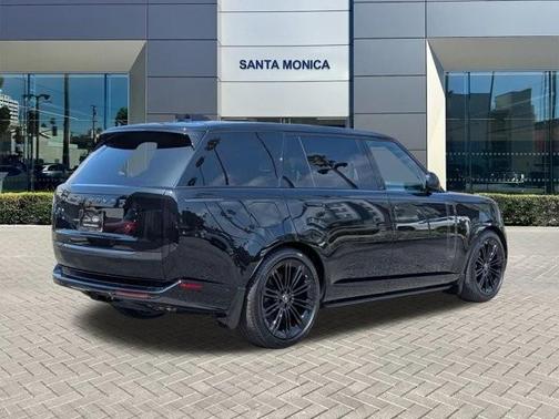 2025 Land Rover Range Rover AUTOBIOGRAPHY
