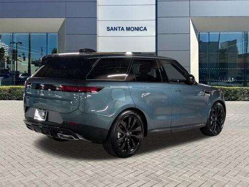2025 Land Rover Range Rover Sport P360 SE