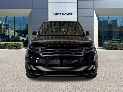 2025 Land Rover Range Rover P615 SV