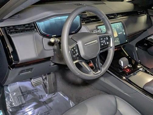 2025 Land Rover Range Rover Sport P360 SE