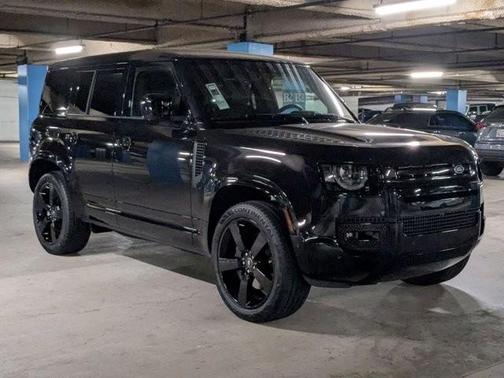 2025 Land Rover Defender P500 X-Dynamic SE