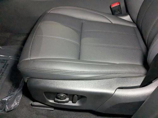 2026 Land Rover Range Rover Evoque Core S