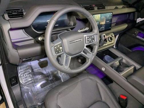 2025 Land Rover Defender P400 X-Dynamic SE
