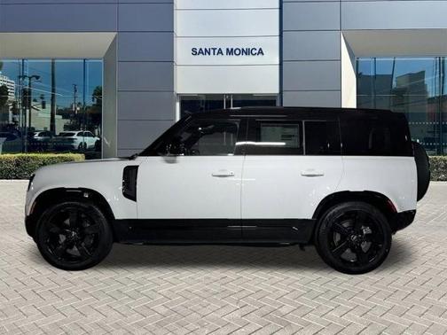 2025 Land Rover Defender P400 X-Dynamic SE