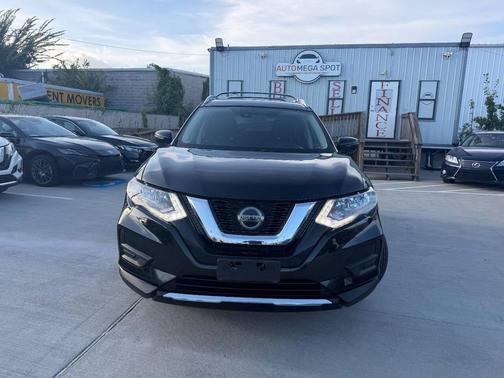 Magnetic Black Pearl 2020 Nissan Rogue SV