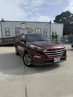 Ruby Wine 2017 Hyundai TUCSON SE