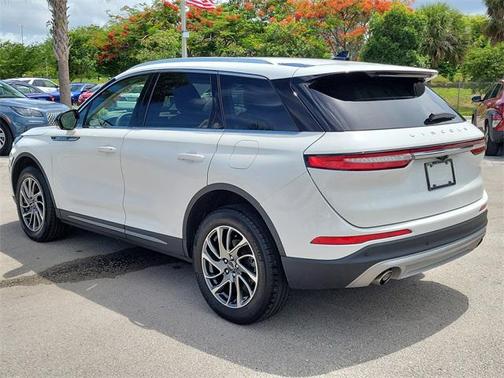2022 Lincoln Corsair Standard