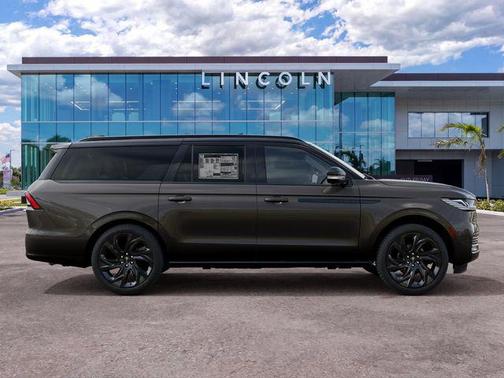 Chroma Caviar Dark Gray Metallic Clearcoat 2027 Lincoln Navigator Black Label