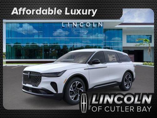 White Platinum Metallic Tri-Coat 2026 Lincoln Nautilus Premiere