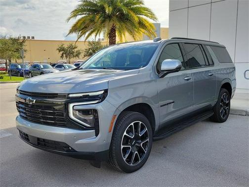 2025 Chevrolet Suburban RST