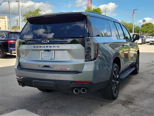 2025 Chevrolet Suburban RST
