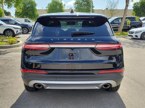 Infinite Black Metallic Clearcoat 2023 Lincoln Corsair Standard