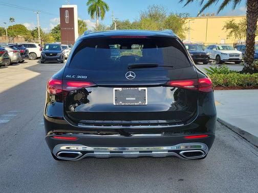 2023 Mercedes-Benz GLC 300 Base