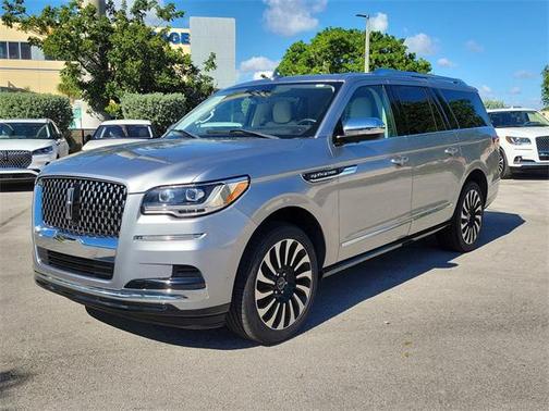 2022 Lincoln Navigator Black Label