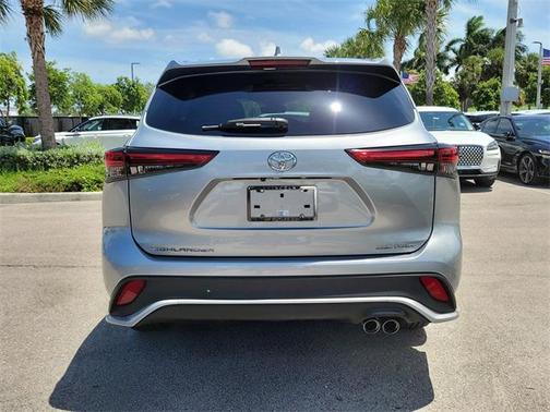 2022 Toyota Highlander XSE