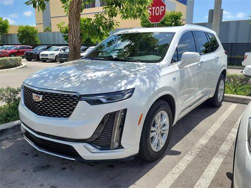 2021 Cadillac XT6 Luxury FWD