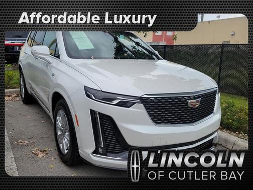 2021 Cadillac XT6 Luxury FWD