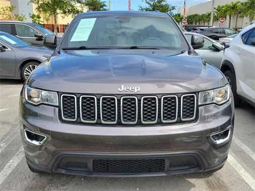 2020 Jeep Grand Cherokee Laredo