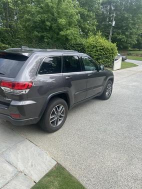 2020 Jeep Grand Cherokee Laredo
