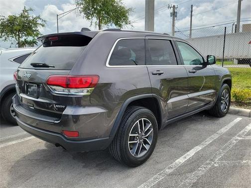 2020 Jeep Grand Cherokee Laredo