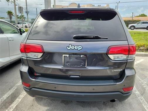 2020 Jeep Grand Cherokee Laredo